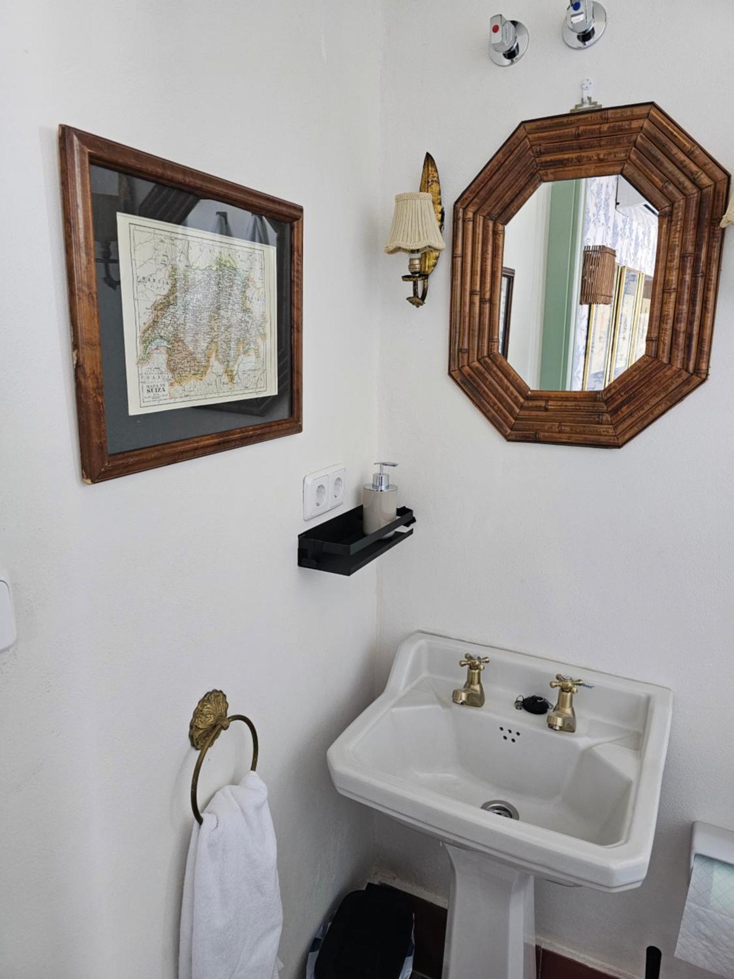 Apartamentos Gaviota Valencina de la Concepcion Bilik gambar